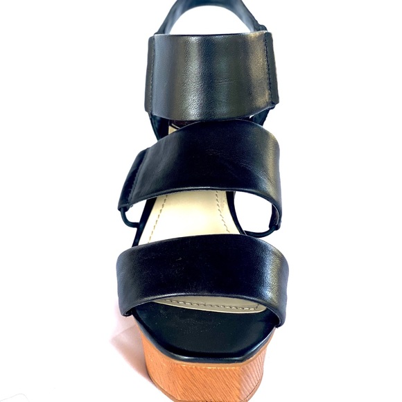 Vince Camuto Sandals. New with box. Size4.5 - Picture 2 of 10